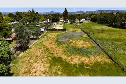 1047 S Wright Road, Santa Rosa, CA 95407 - Photo 3
