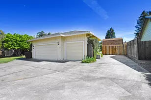 186 Barrio Way, Windsor, CA 95492 - Photo 5