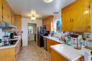 370 W M St, Benicia, CA 94510 - Photo 27