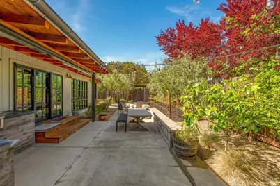 1580 Hillview Place, Saint Helena, CA 94574 - Photo 27