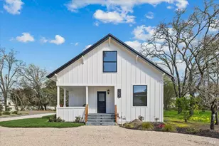 127 Pleasant Ave, Santa Rosa, CA 95403 - Photo 1