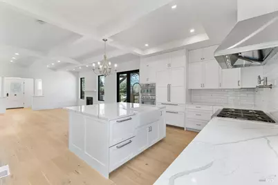 127 Pleasant Avenue, Santa Rosa, CA 95403 - Photo 17