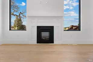 127 Pleasant Ave, Santa Rosa, CA 95403 - Photo 13