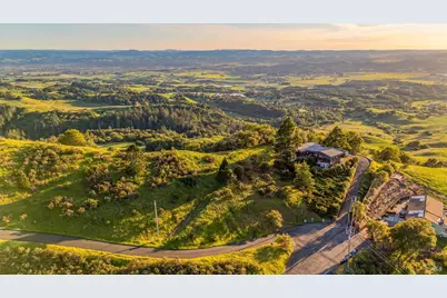 6048 Hyland Way, Penngrove, CA 94951 - Photo 39