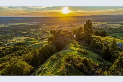 6048 Hyland Way, Penngrove, CA 94951 - Photo 63