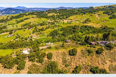 6048 Hyland Way, Penngrove, CA 94951 - Photo 13