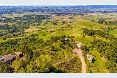 6048 Hyland Way, Penngrove, CA 94951 - Photo 7