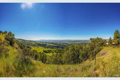 6048 Hyland Way, Penngrove, CA 94951 - Photo 33