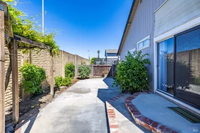 2429 Lemur Street, Santa Rosa, CA 95401 - Photo 17