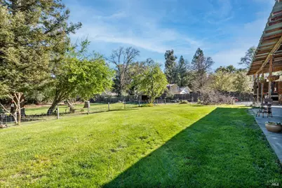 530 Bel Arbres Drive, Redwood Valley, CA 95470 - Photo 25