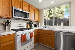 237 Sungate Ct, Vacaville, CA 95688 - Photo 13