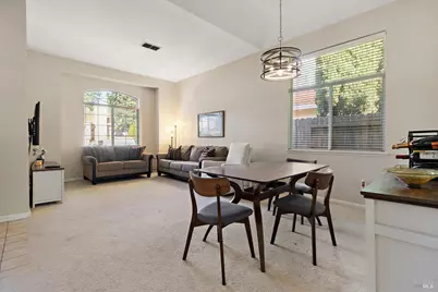 237 Sungate Court, Vacaville, CA 95688 - Photo 5