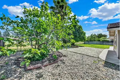 442 Yellowstone Drive, Vacaville, CA 95687 - Photo 35