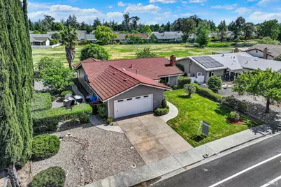 442 Yellowstone Drive, Vacaville, CA 95687 - Photo 3