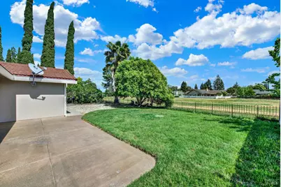 442 Yellowstone Drive, Vacaville, CA 95687 - Photo 27