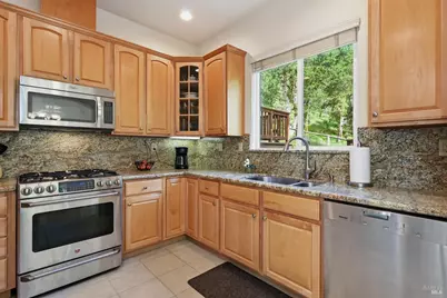 321 Portofino Way, Cloverdale, CA 95425 - Photo 7