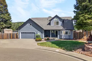 586 Hillside Dr, Cloverdale, CA 95425 - Photo 1