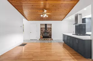 2043 Primrose Dr, Willits, CA 95490 - Photo 9