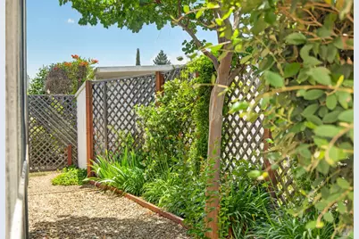 44 Hacienda Drive, Napa, CA 94558 - Photo 33