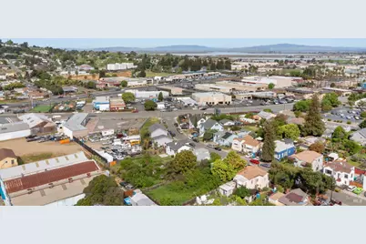 215 Hampshire Street, Vallejo, CA 94590 - Photo 31