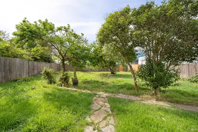 215 Hampshire Street, Vallejo, CA 94590 - Photo 27