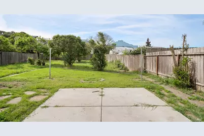 215 Hampshire Street, Vallejo, CA 94590 - Photo 25