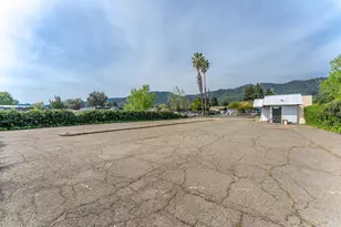 735 S State St, Ukiah, CA 95482 - Photo 9