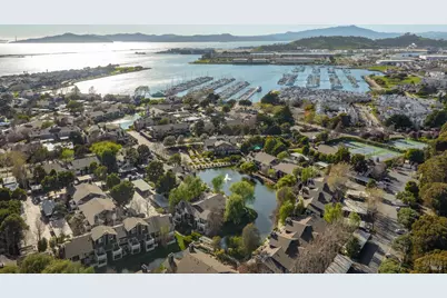 218 Marina Lakes Drive, Richmond, CA 94804 - Photo 19