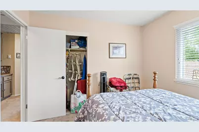 606 Sunnyvale Place, Vacaville, CA 95687 - Photo 37