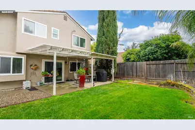 606 Sunnyvale Place, Vacaville, CA 95687 - Photo 49