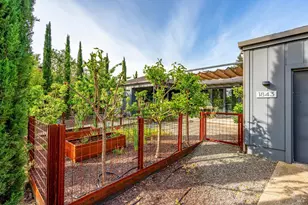 1843 Spring Mountain Ct, Saint Helena, CA 94574 - Photo 3