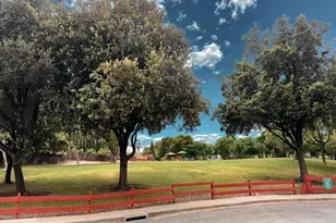 199 Regent Dr, Pittsburg, CA 94565 - Photo 17