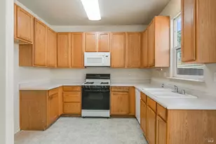 1212 Hidden Creek Pl, Santa Rosa, CA 95409 - Photo 7