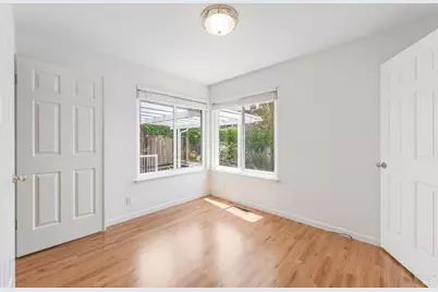 9151 Piccadilly Circle, Windsor, CA 95492 - Photo 13