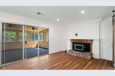 287 N Alamo Drive, Vacaville, CA 95688 - Photo 23