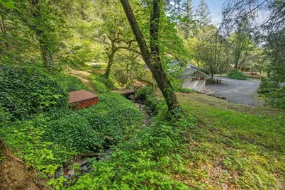 1311 W Dry Creek Road, Healdsburg, CA 95448 - Photo 31