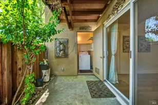 548 Arcadia Dr, Vacaville, CA 95687 - Photo 37