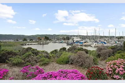 440 E E Street, Benicia, CA 94510 - Photo 37