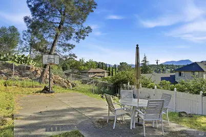 18669 Deer Hill Road, Hidden Valley Lake, CA 95467 - Photo 31