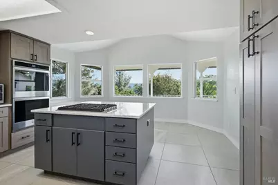 18669 Deer Hill Road, Hidden Valley Lake, CA 95467 - Photo 11
