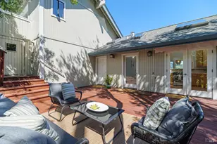 27 Oakwood Ct, San Anselmo, CA 94960 - Photo 1