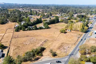 3888 Hessel Rd, Sebastopol, CA 95472 - Photo 7