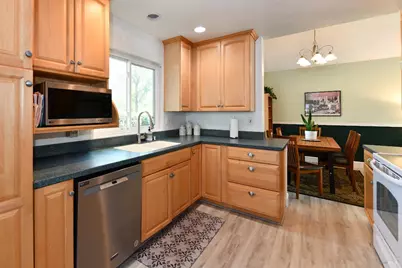 1106 Noyo Place, Santa Rosa, CA 95401 - Photo 5