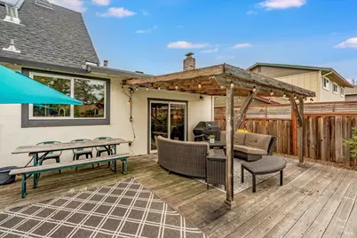 525 Oak Lake Avenue, Santa Rosa, CA 95409 - Photo 43
