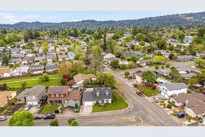 525 Oak Lake Avenue, Santa Rosa, CA 95409 - Photo 77