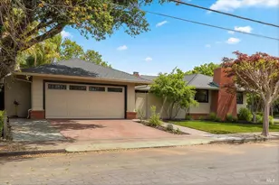 205 Alderbrook Dr, Santa Rosa, CA 95405 - Photo 3