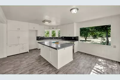 22550 Shady Grove Road, Middletown, CA 95461 - Photo 11