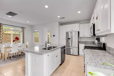 543 Vega Way, Vacaville, CA 95687 - Photo 9