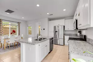 543 Vega Way, Vacaville, CA 95687 - Photo 9