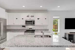 543 Vega Way, Vacaville, CA 95687 - Photo 3